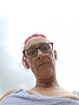 SeductiveSelenaHeart élő XXX-chatje