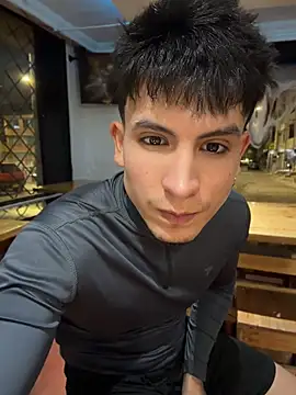 แชท XXX สดของ _Tomy08calderon