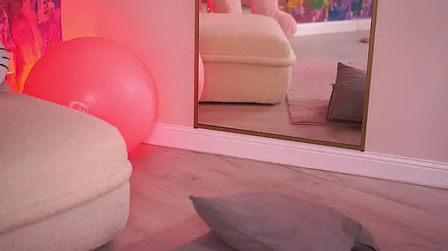 AshaYuva Adlı Modelin Canlı XXX Sohbeti
