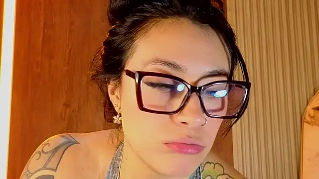 Isabella_Collen_v's Live XXX Chat