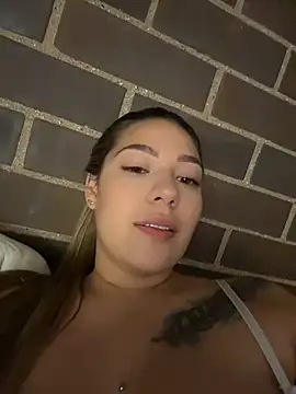 Latina_vanessa 即時 XXX 聊天