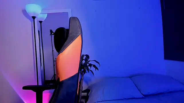 LarryGarzon's Live XXX Chat