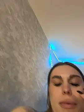 XXX chat uživo modela BabyEva__