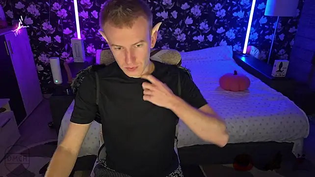 Vuitton Live XXX-chat