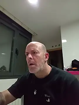 צ'אט XXX בשידור חי של jarro88