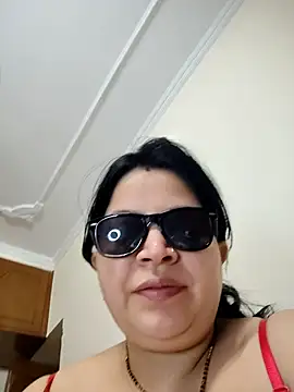 bihari_kutiya4fuck: διαδικτυακό σόου στην κάμερα