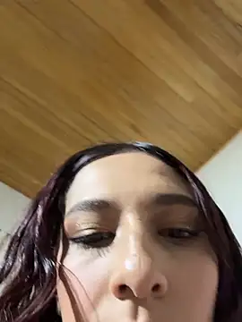 Dahian_XXX Adlı Modelin Canlı XXX Sohbeti