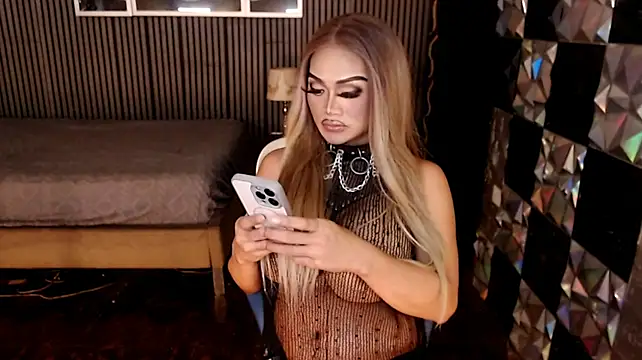 PrettyHorseCockTrans Obrolan Langsung XXX