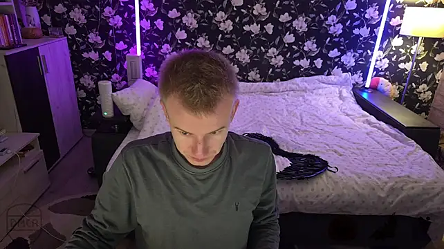 Czat XXX na żywo – Vuitton