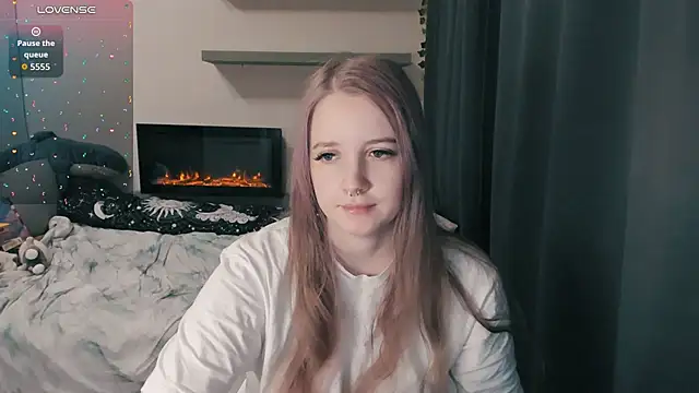 Alyaley Live XXX-chat