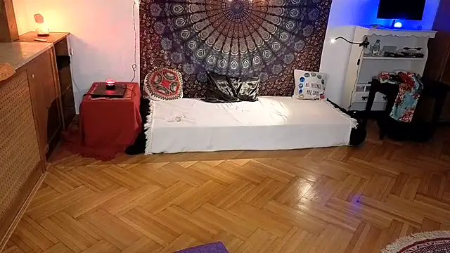 Enchantyy Chat XXX live