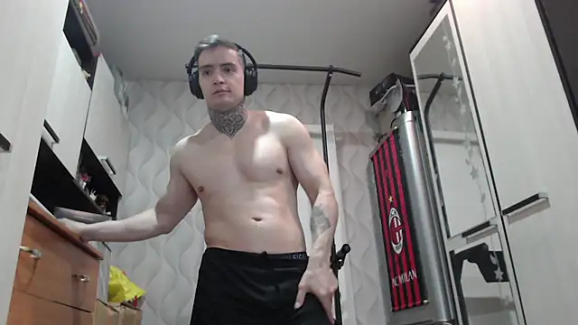 this_is_andy Live XXX Chat