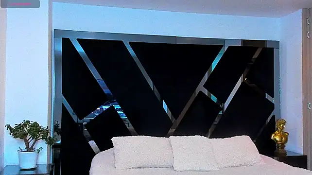 XXX chat uživo modela Raytorres