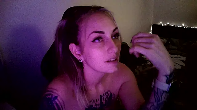 GirlScoutCookie live XXX chat