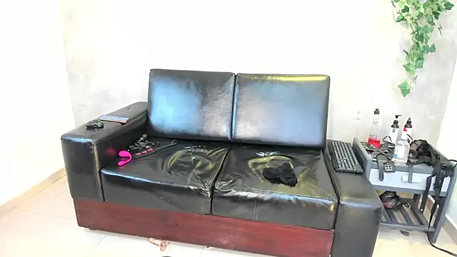 Ariandsusan's Live XXX Chat