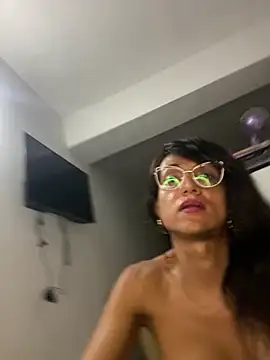 Chatroom XXX en direct de SussanTS