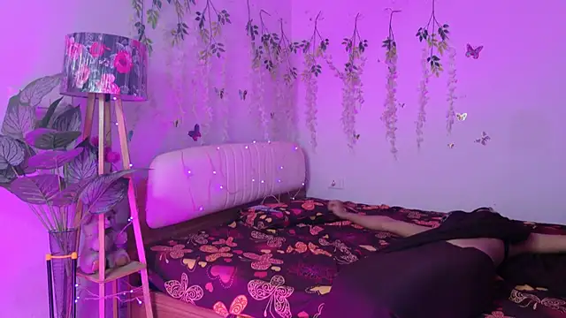 Sizzling_queen69n Live XXX chat