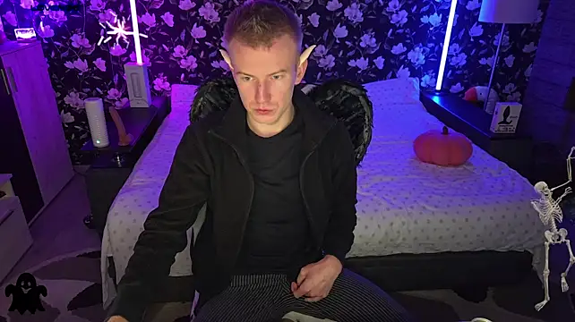 Vuitton Chat XXX live