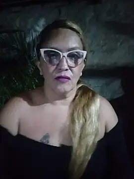 MOTHER_AND_SON09 Live XXX-Chat