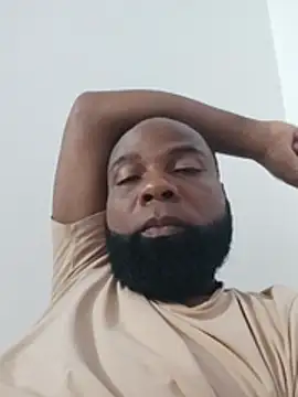 Show modela black20cmburning na web-kameri