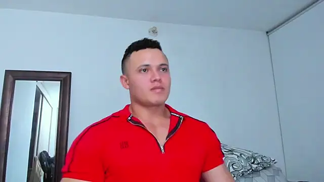 Chat +18 de KingLevi01 ao vivo