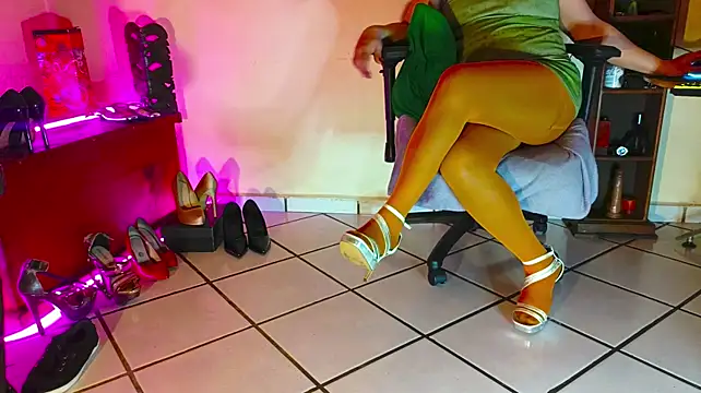 دردشة Mylegs4you الجنسية المباشرة