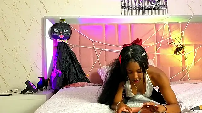 ZoeeEvans Live XXX Chat