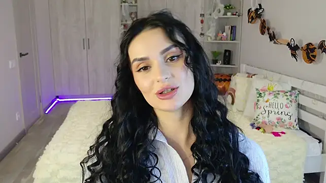 MilaaSweety: онлайн-секс-чат