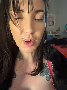 KiraRebyt Chat XXX live