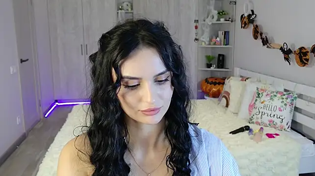 دردشة MilaaSweety الجنسية المباشرة