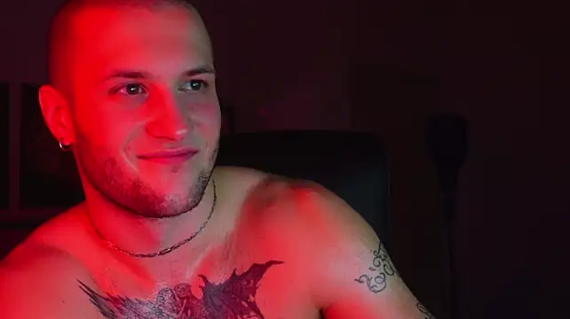 XXX chat uživo modela Igor_Wilde