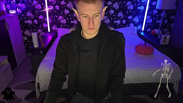 Vuitton Adlı Modelin Canlı XXX Sohbeti