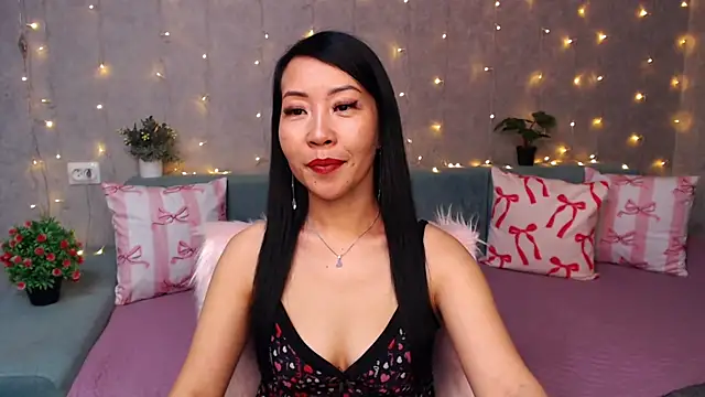 LiaPak Chat XXX in diretta