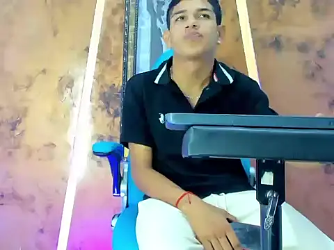 KALVIN_C live XXX chat
