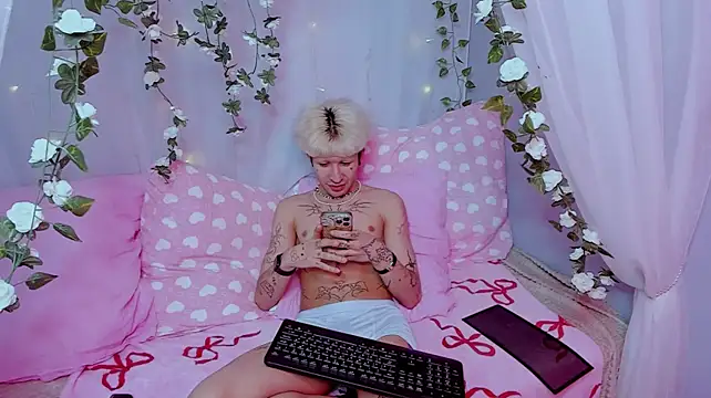FinnEcho's Live XXX Chat