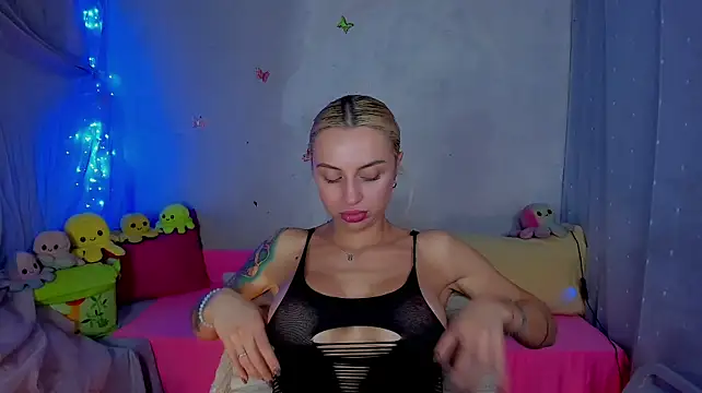 YourLizzyDoll Live XXX Chat