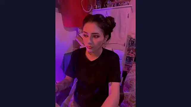 دردشة LiliJones_ الجنسية المباشرة
