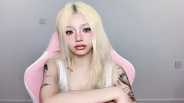 دردشة _Gwyneth_ الجنسية المباشرة