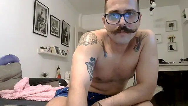 yanick931 Live XXX-Chat