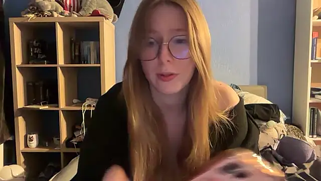 thepretiestgirlhere Live XXX Chat