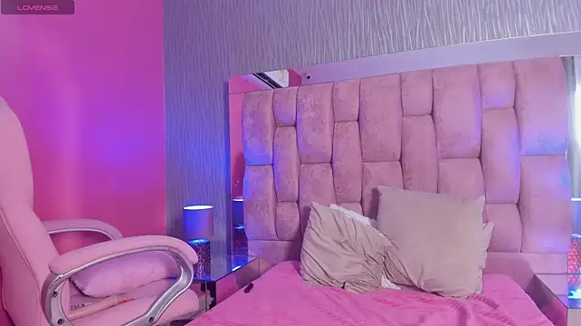 XXX chat uživo modela nina_wal