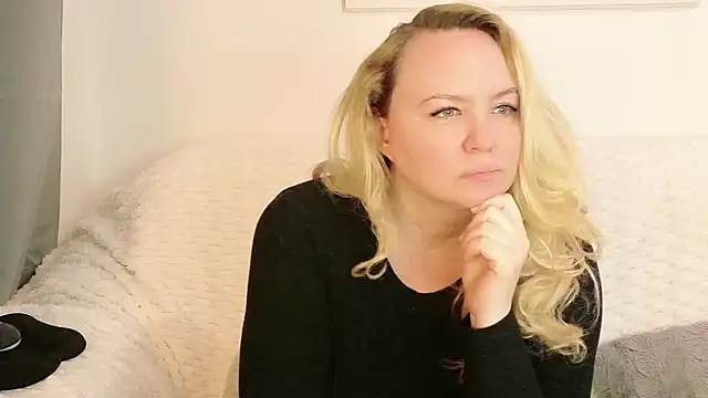 Sarah4you Chat XXX in diretta