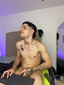 max_millerr: απευθείας συνομιλία ΧΧΧ