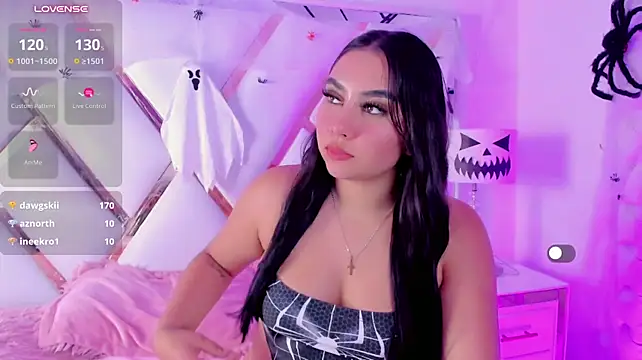 baby_sofia7 élő XXX-chatje