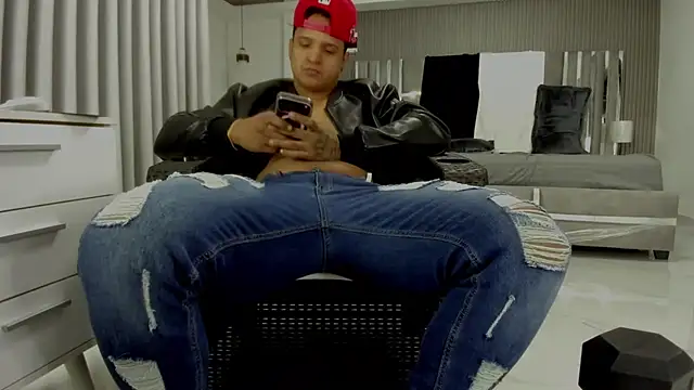 Chat +18 de master_jens ao vivo