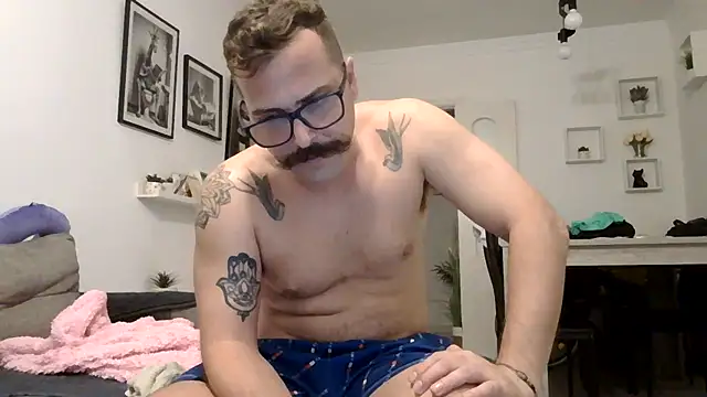 XXX chat uživo modela yanick931