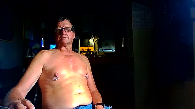 Онлайн чат XXX jmannipple