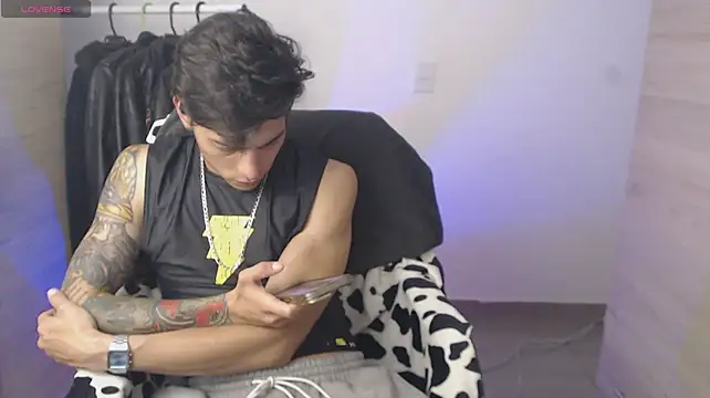 chomelo6 Live XXX Chat