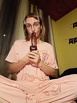 DaniKat élő XXX-chatje
