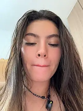 Lizzy_Mei Adlı Modelin Canlı XXX Sohbeti
